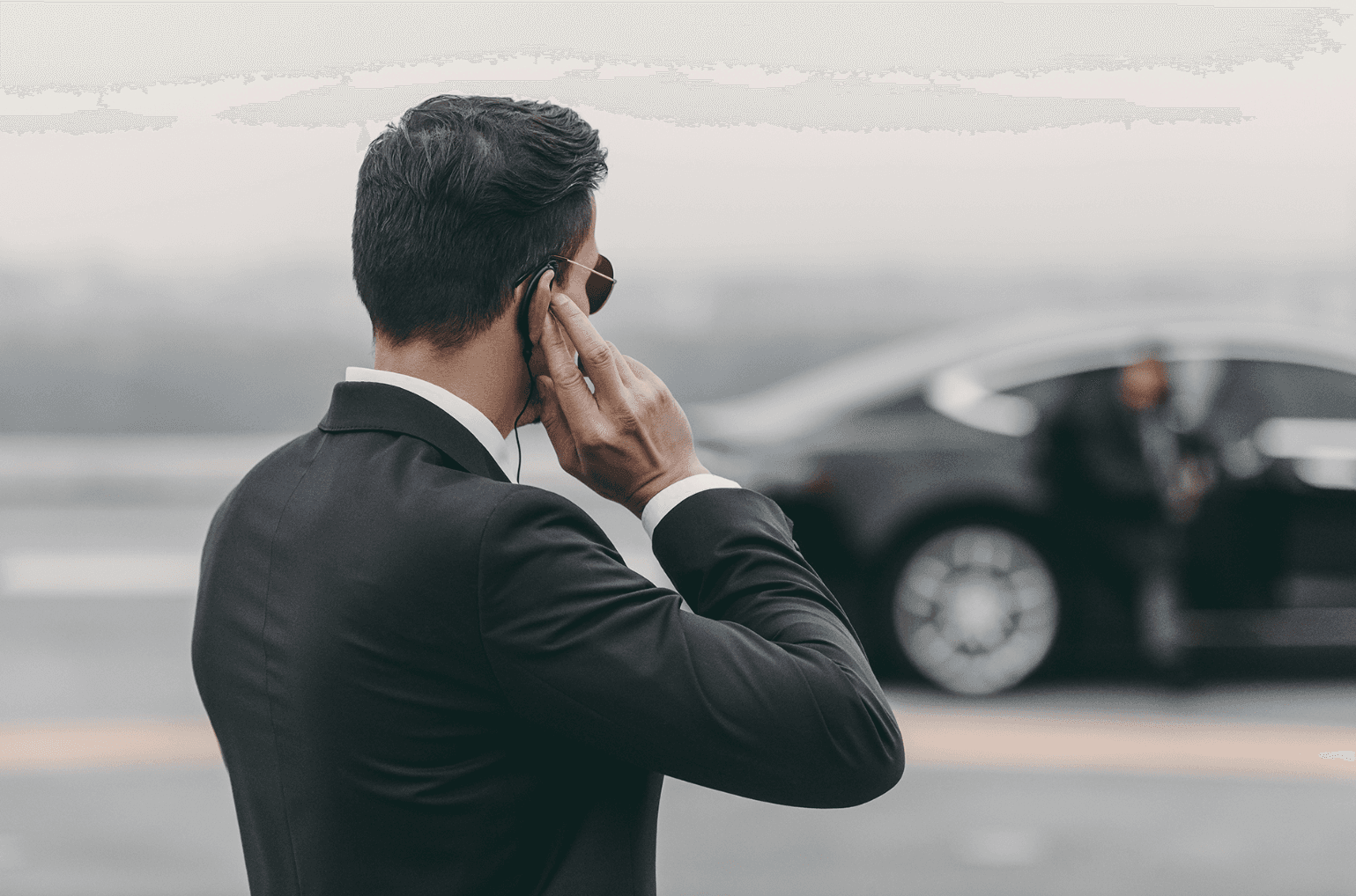 Agent rédigeant son rapport